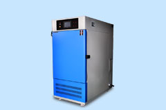 <b>用戶在使用藥品穩(wěn)定性試驗箱時應(yīng)注意哪些？</b>